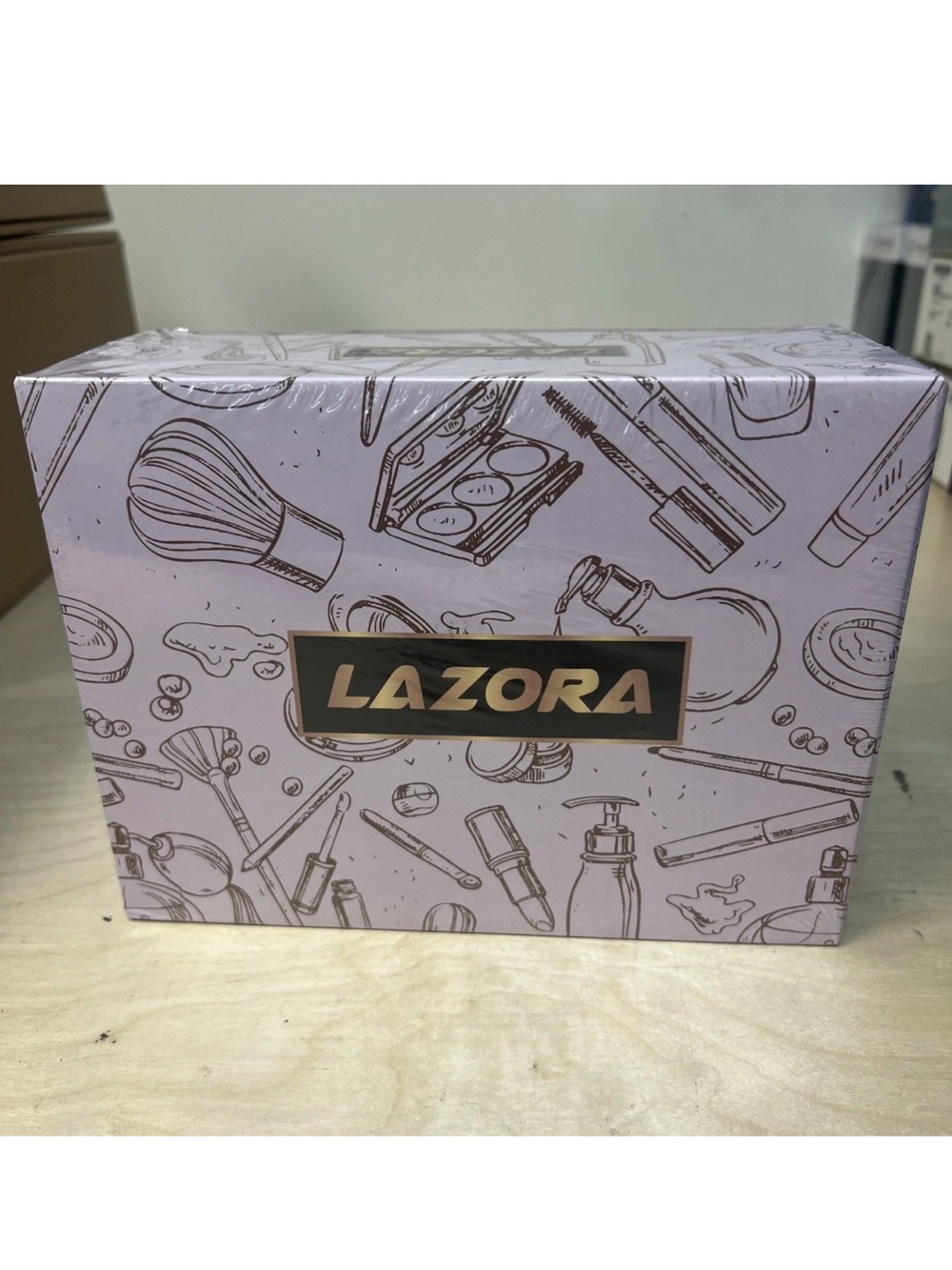 LAZORA ALL IN ONE MAKE UP KIT